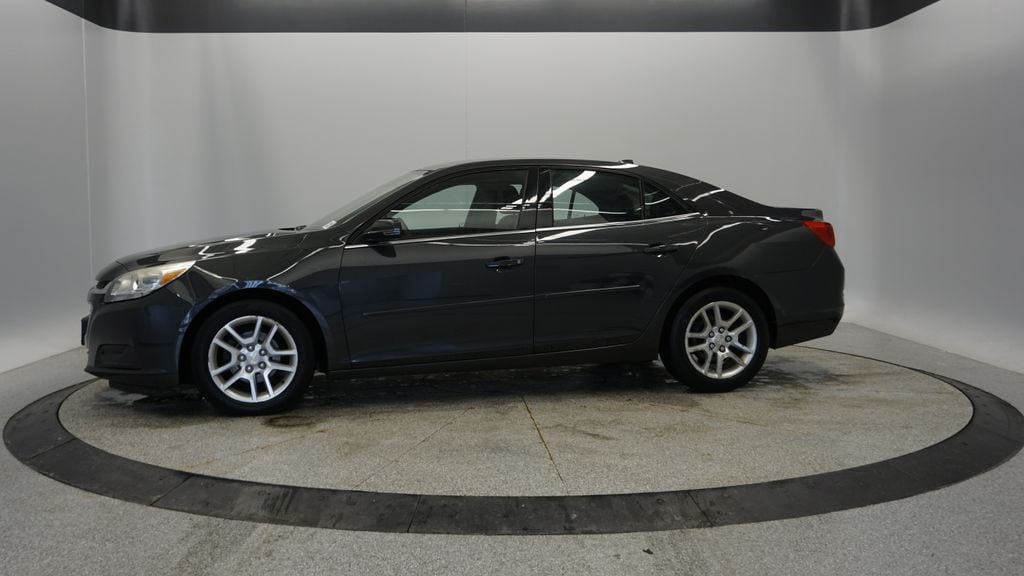 Thumbnail: 2014 Chevrolet Malibu - 3