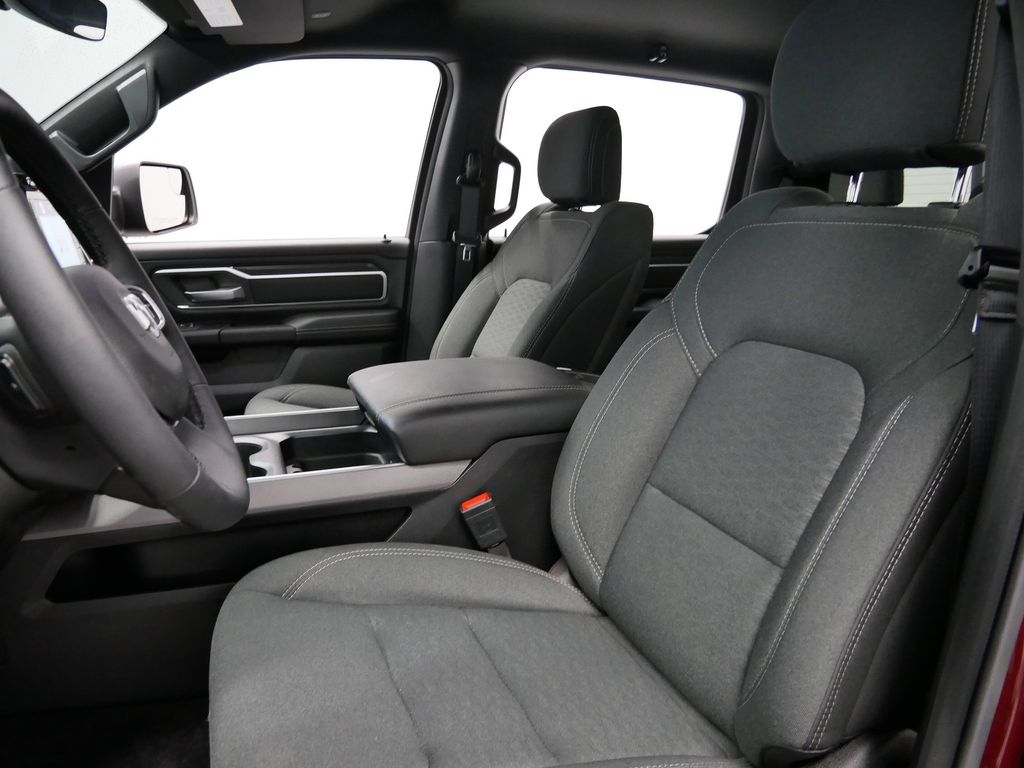 Thumbnail: 2025 RAM 1500 - 3