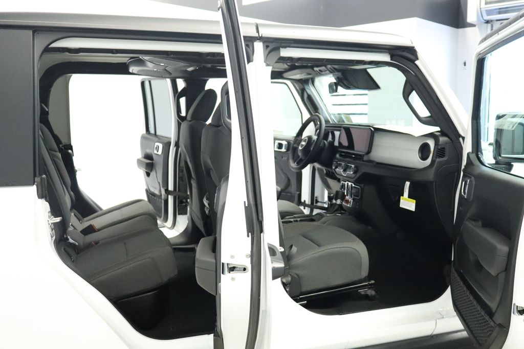 Thumbnail: 2026 Jeep Gladiator - 23