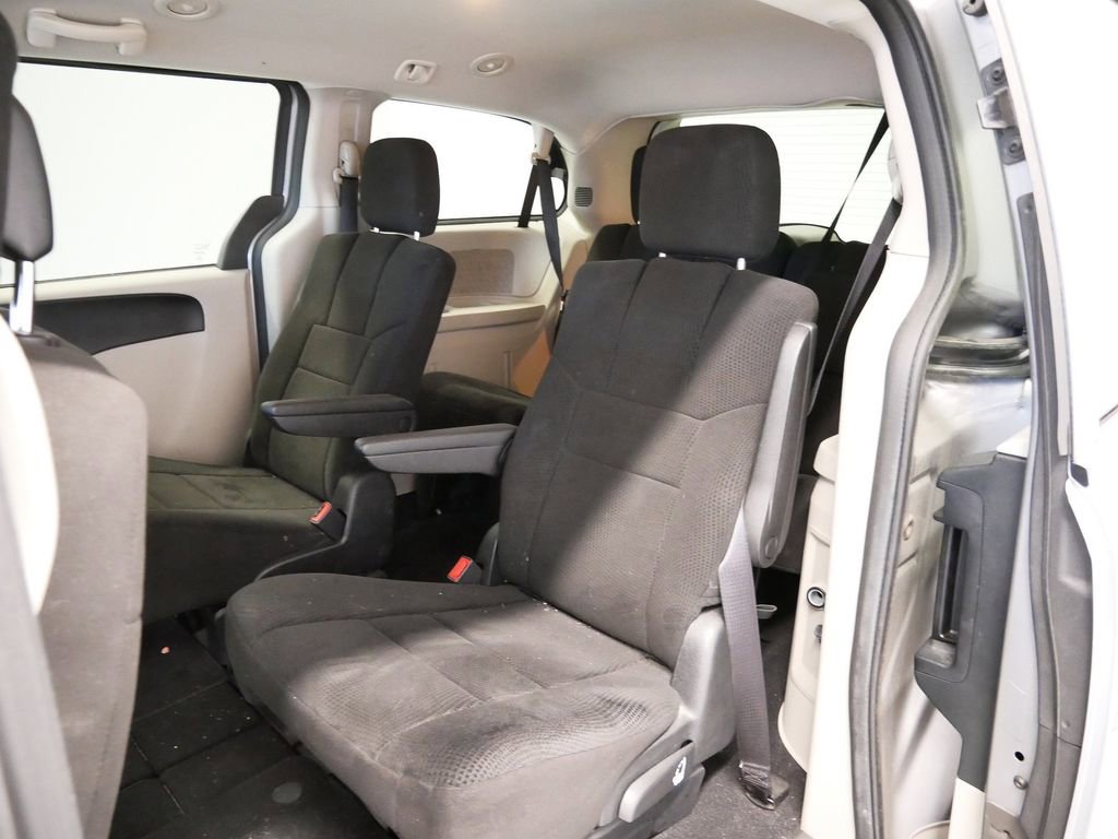 Thumbnail: 2013 Dodge Grand Caravan - 21
