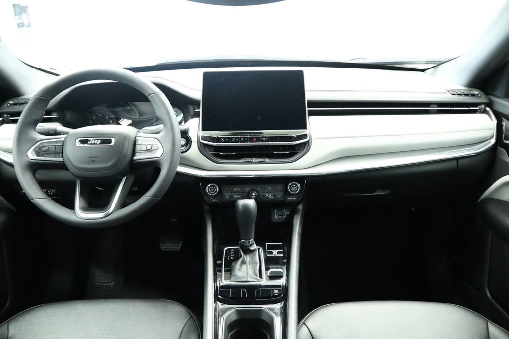 Thumbnail: 2024 Jeep Compass - 26