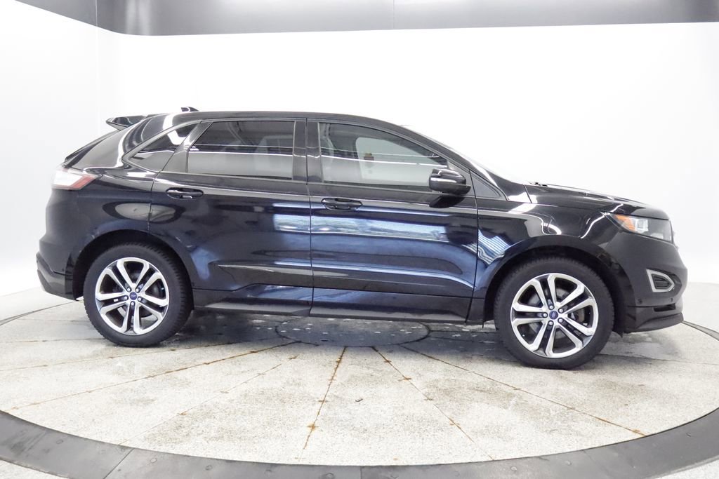 Thumbnail: 2016 Ford Edge - 8