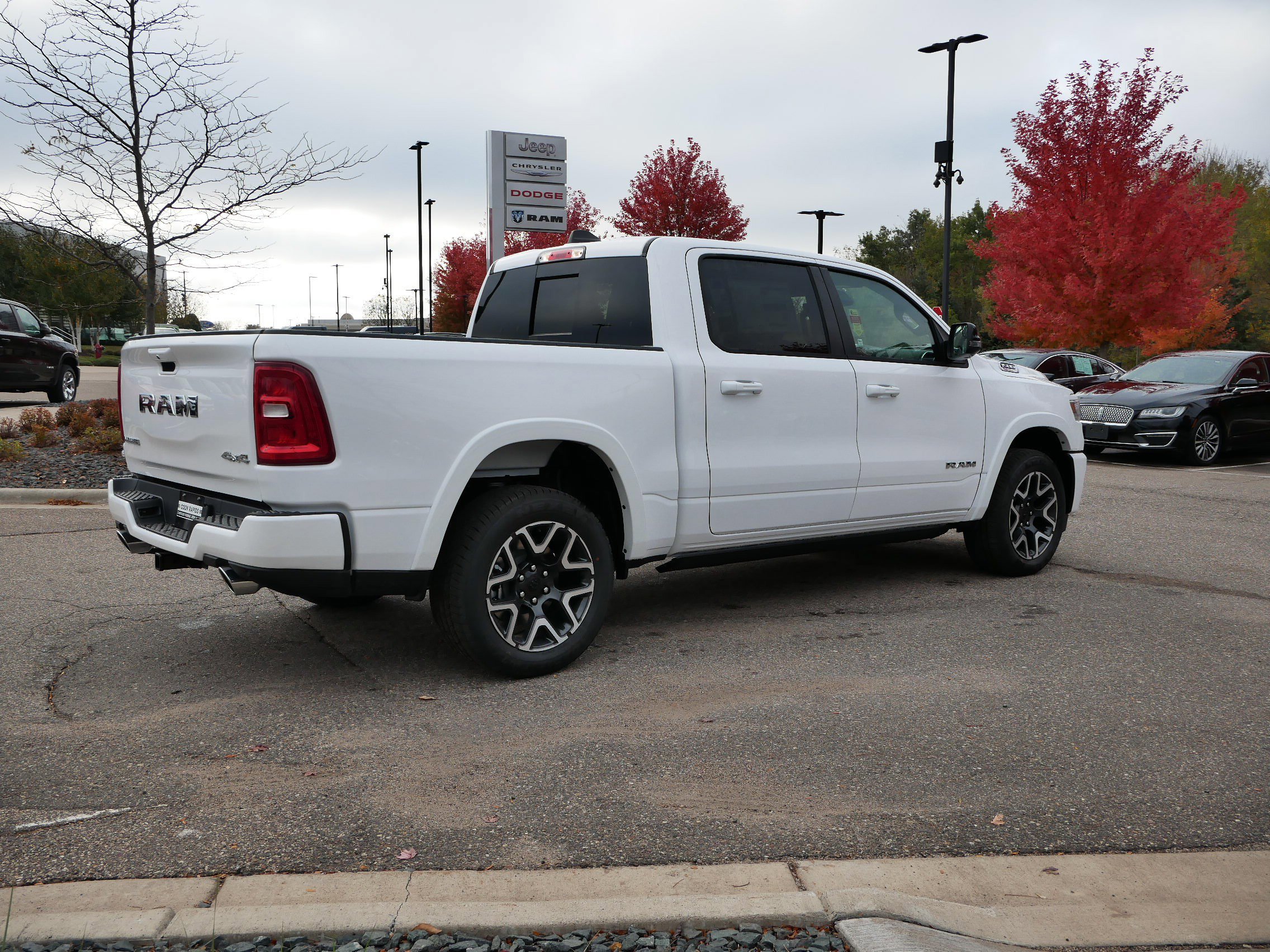 Thumbnail: 2026 RAM 1500 - 8