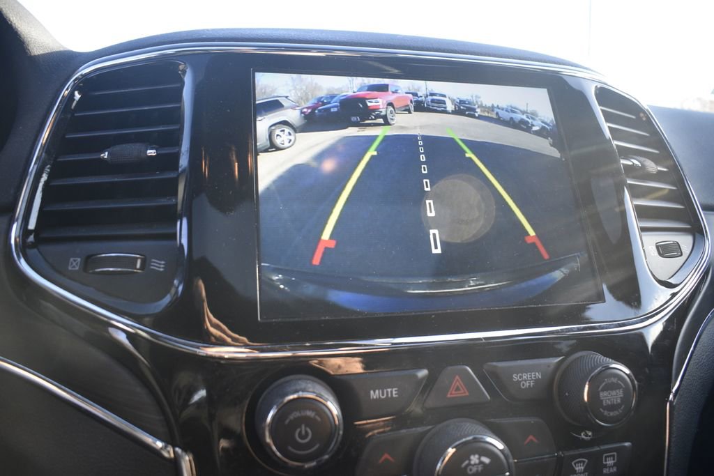 Thumbnail: 2021 Jeep Grand Cherokee - 16