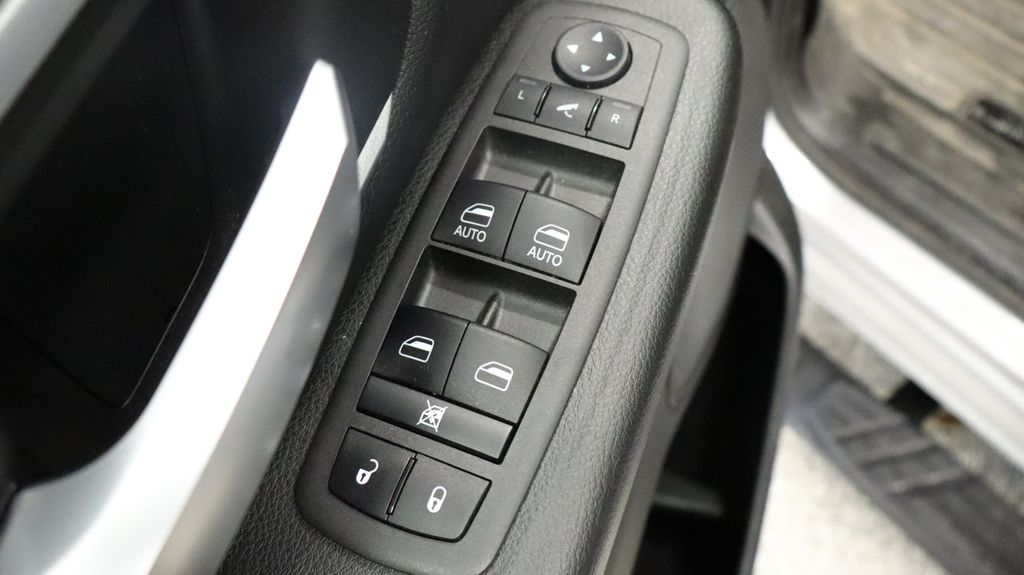 Thumbnail: 2022 RAM 1500 - 30