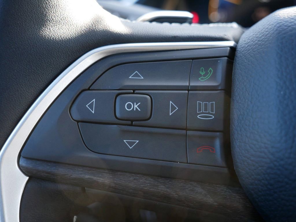 Thumbnail: 2025 Jeep Grand Cherokee - 37