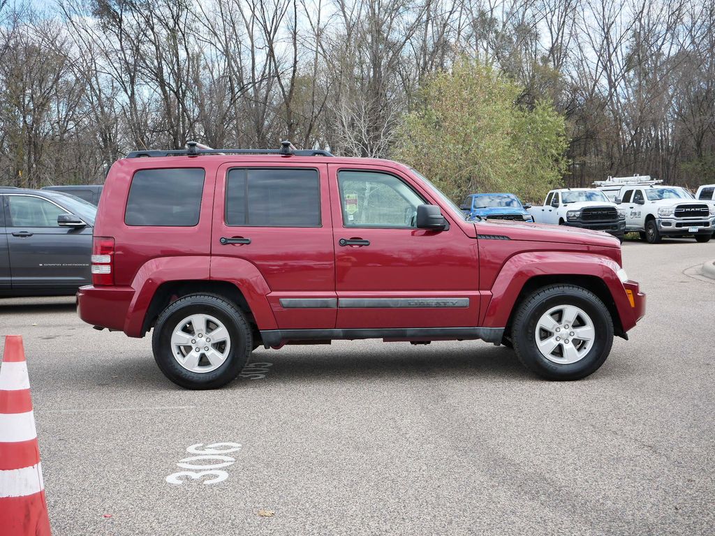 Thumbnail: 2012 Jeep Liberty - 44