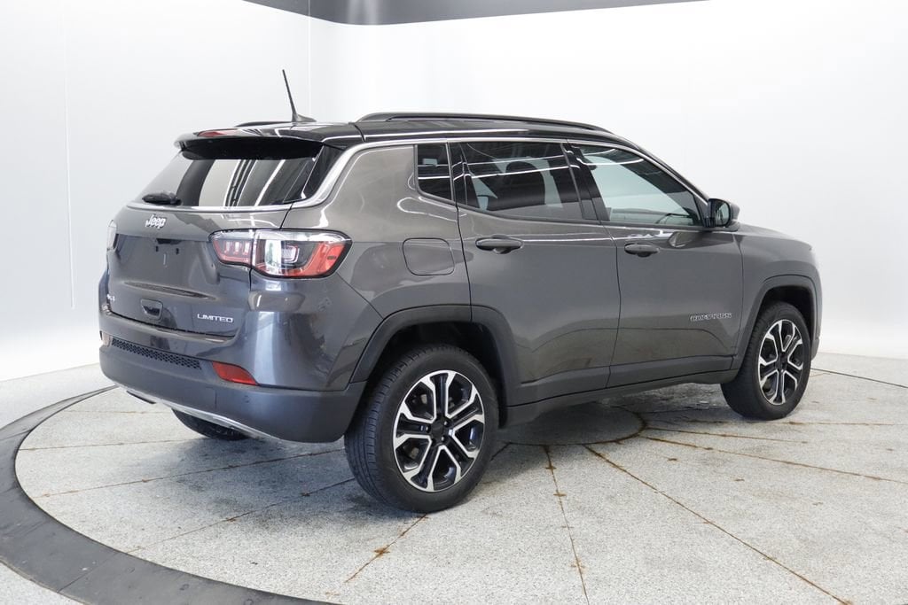 Thumbnail: 2023 Jeep Compass - 6