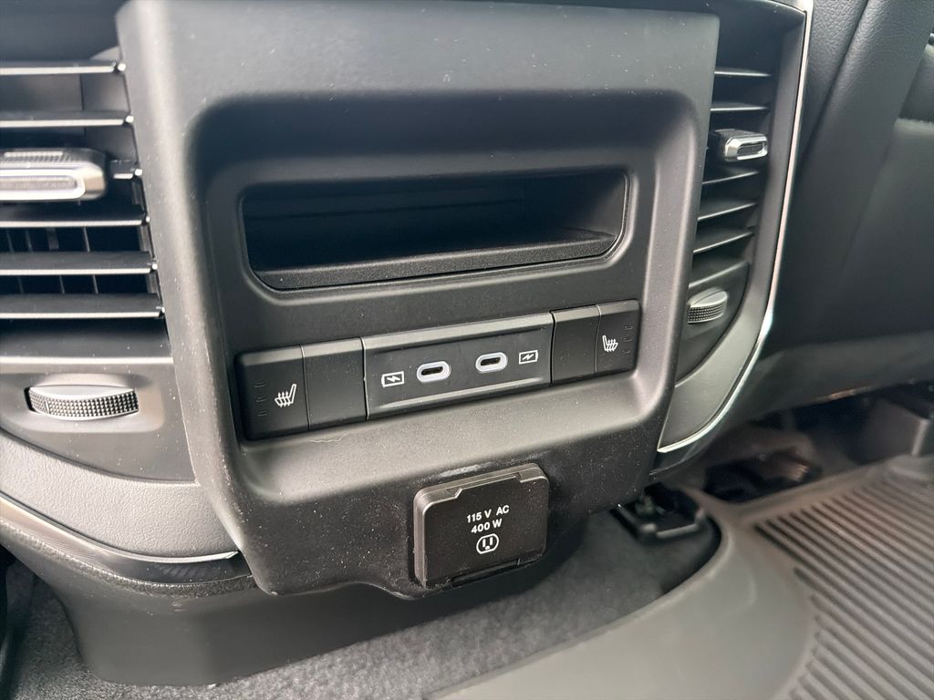 Thumbnail: 2026 RAM 1500 - 16