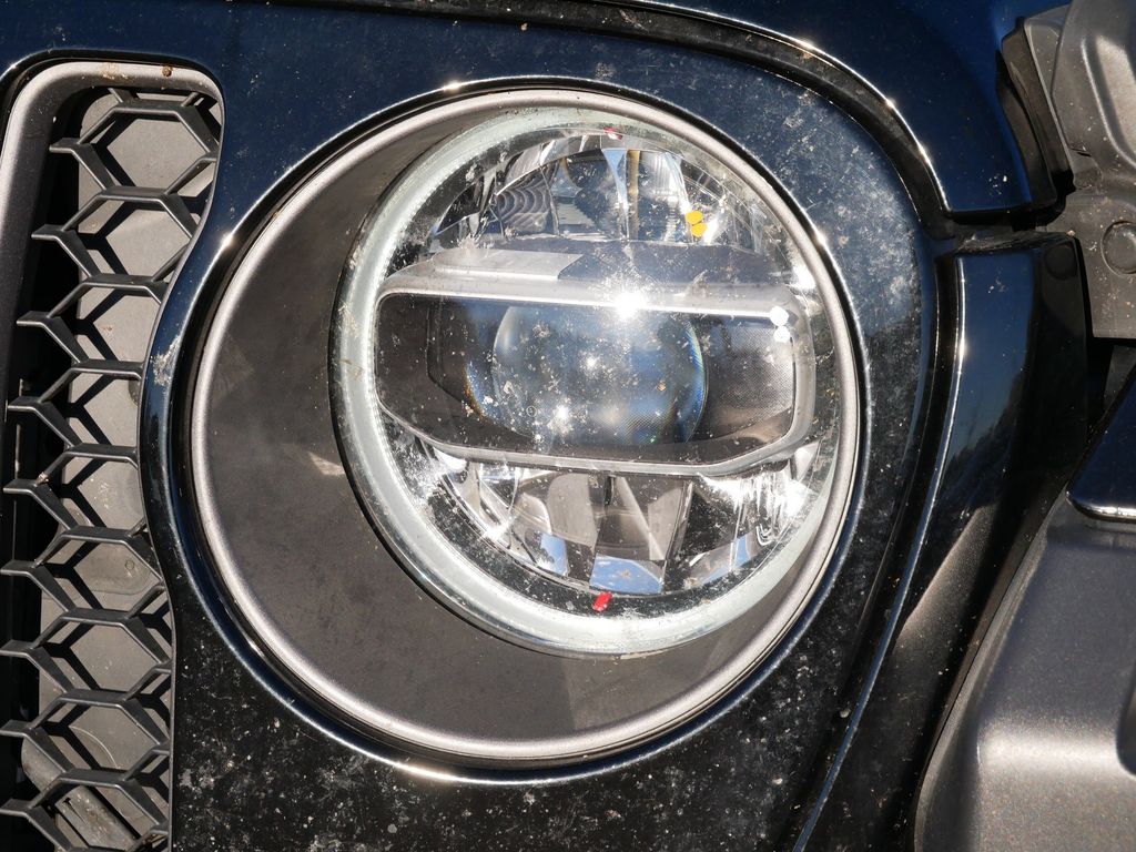 Thumbnail: 2020 Jeep Gladiator - 22