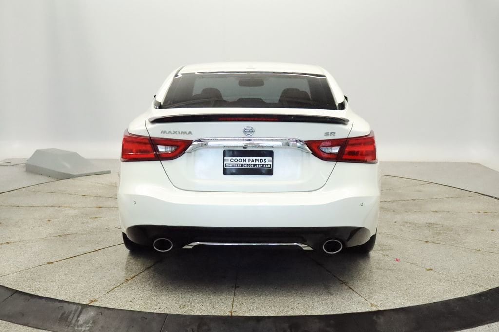 Thumbnail: 2016 Nissan Maxima - 4