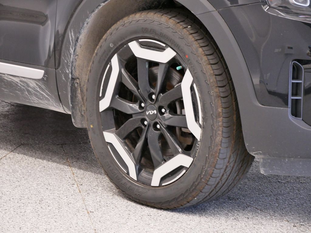 Thumbnail: 2023 Kia Telluride - 17