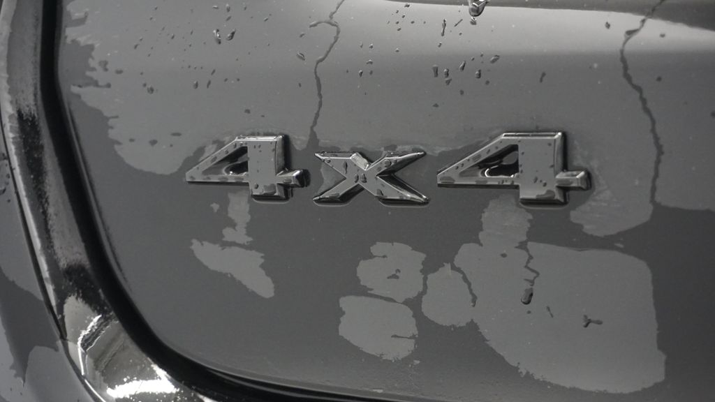 Thumbnail: 2022 Jeep Compass - 18