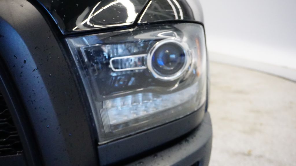 Thumbnail: 2019 RAM 1500 Classic - 12