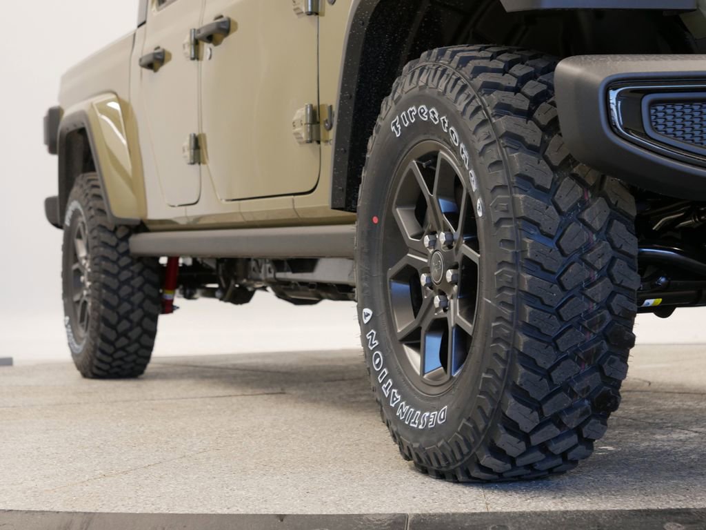 Thumbnail: 2025 Jeep Gladiator - 8