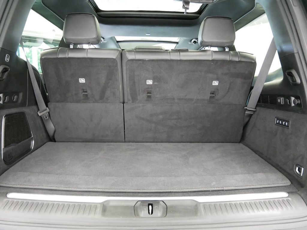 Thumbnail: 2023 Jeep Grand Wagoneer - 12