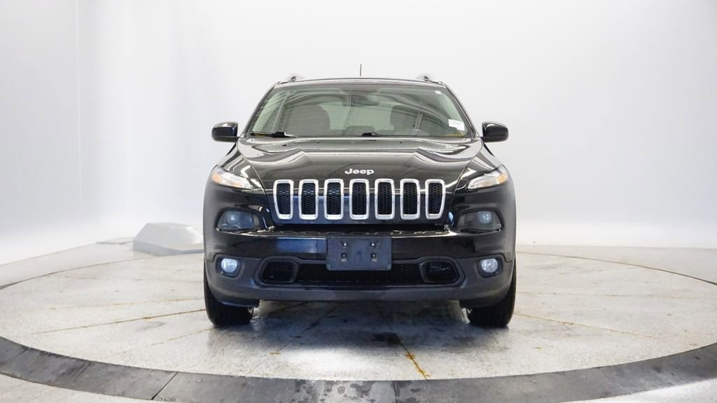 Thumbnail: 2017 Jeep Cherokee - 10