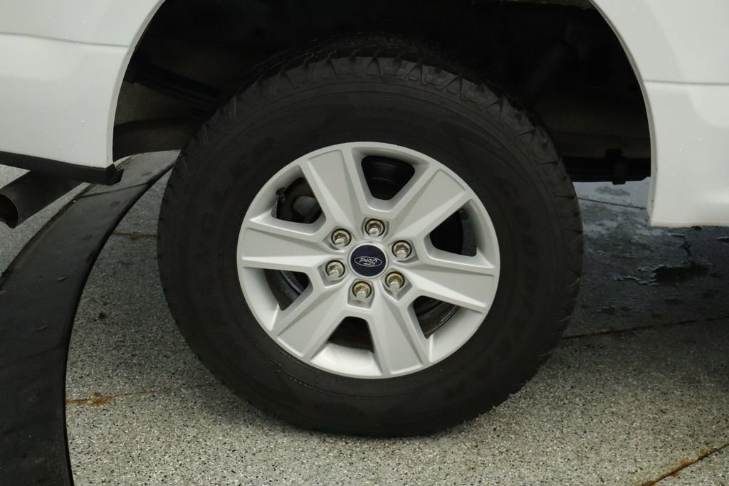 Thumbnail: 2016 Ford F-150 - 16