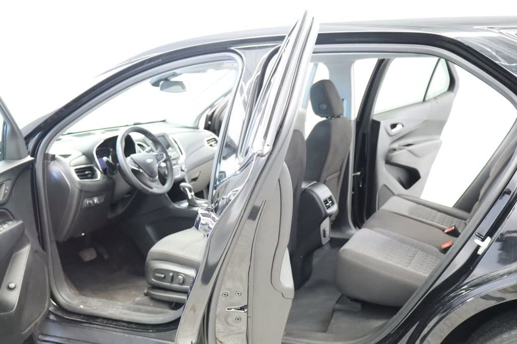 Thumbnail: 2023 Chevrolet Equinox - 16