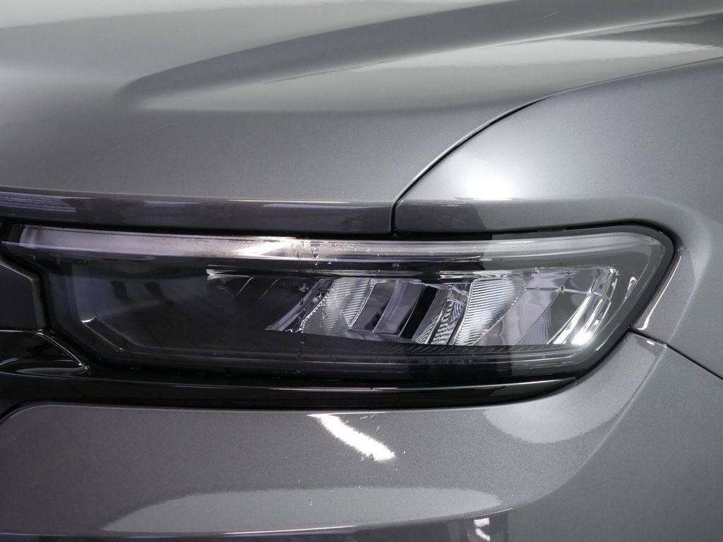 Thumbnail: 2025 Jeep Grand Cherokee - 19