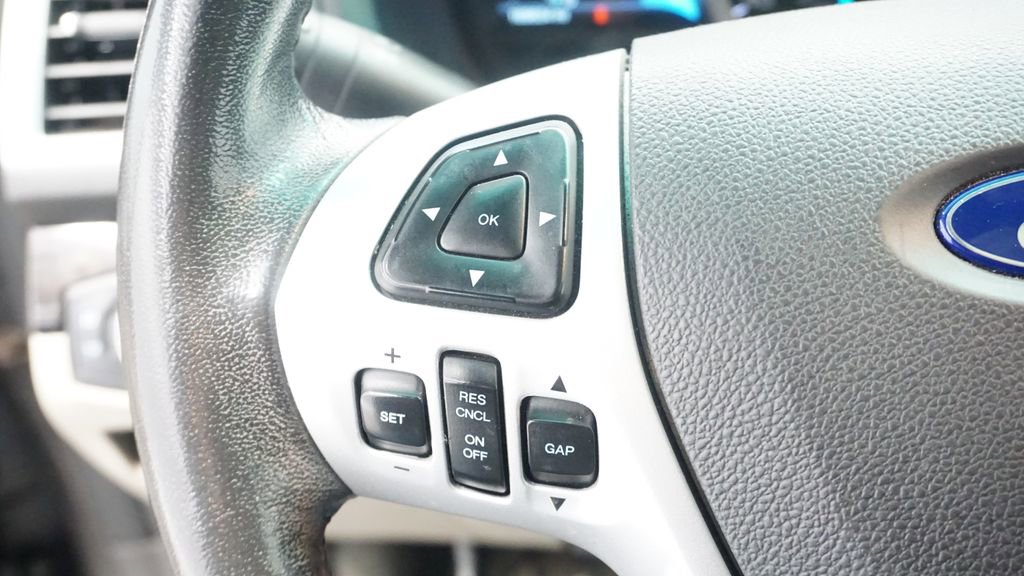 Thumbnail: 2011 Ford Explorer - 34