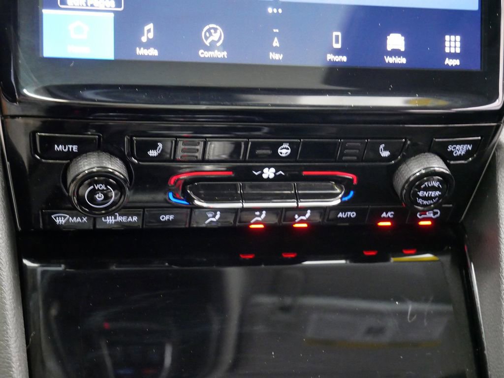 Thumbnail: 2023 Jeep Grand Cherokee - 40