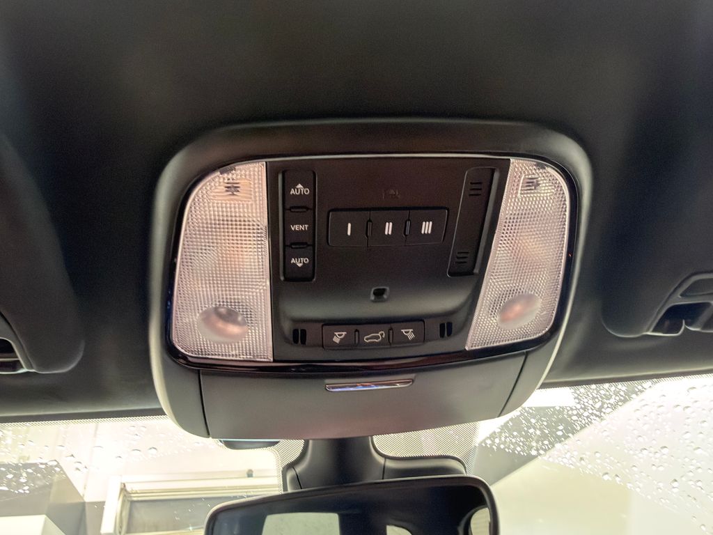 Thumbnail: 2023 Dodge Durango - 35