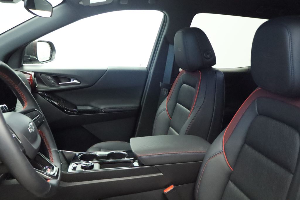 Thumbnail: 2025 Chevrolet Equinox - 30