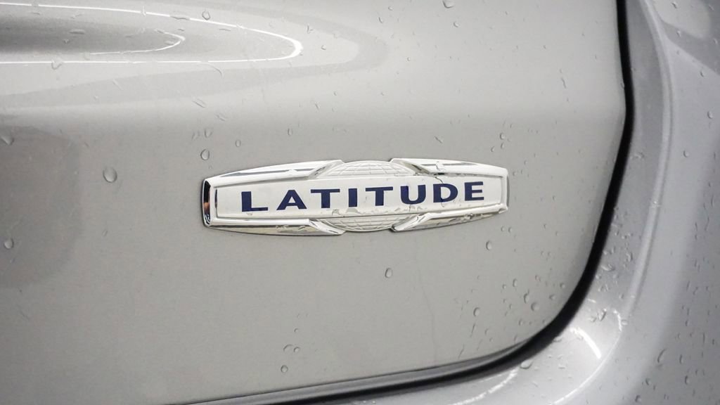 Thumbnail: 2022 Jeep Compass - 13