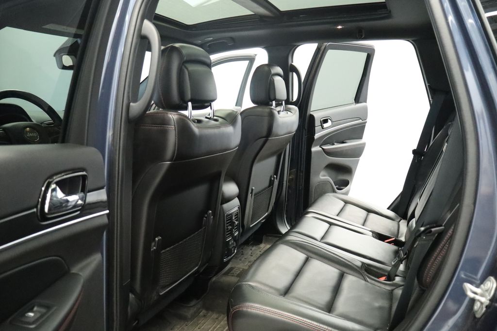 Thumbnail: 2021 Jeep Grand Cherokee - 29