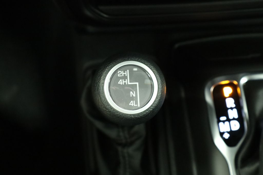 Thumbnail: 2026 Jeep Wrangler - 38