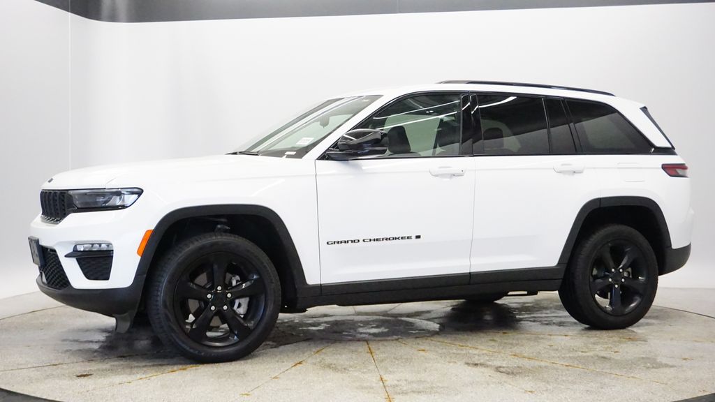 Thumbnail: 2023 Jeep Grand Cherokee - 2