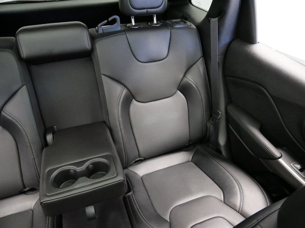 Thumbnail: 2022 Jeep Cherokee - 22