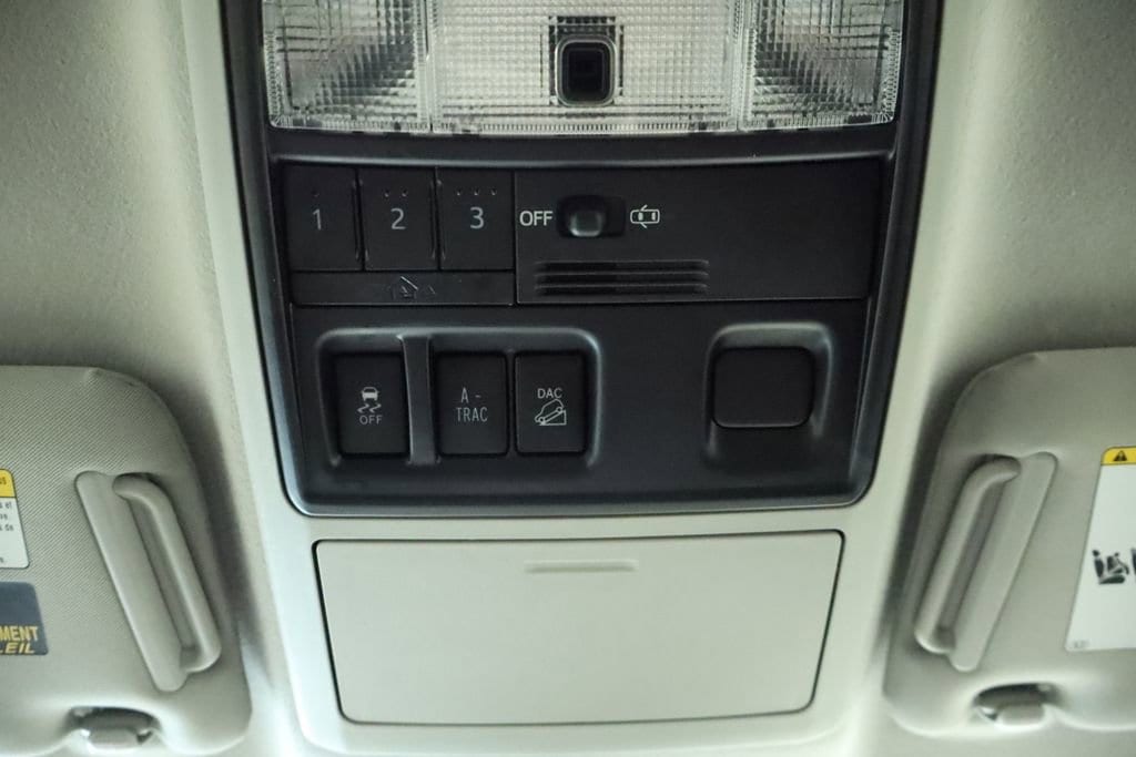 Thumbnail: 2018 Toyota 4Runner - 41