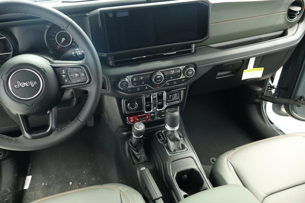 Thumbnail: 2026 Jeep Gladiator - 32