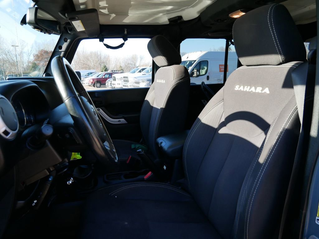 Thumbnail: 2014 Jeep Wrangler - 26