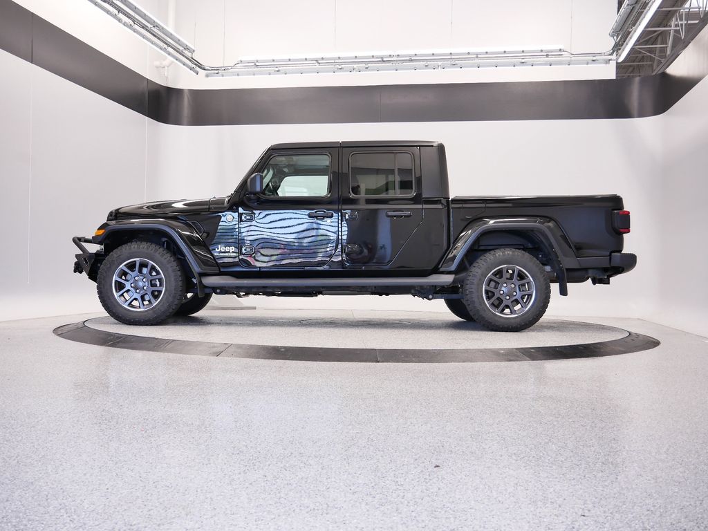 Thumbnail: 2020 Jeep Gladiator - 2