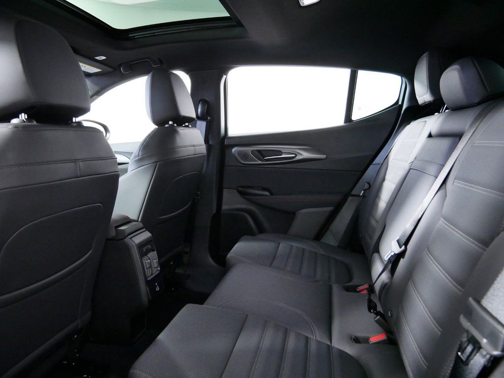 Thumbnail: 2024 Dodge Hornet - 31