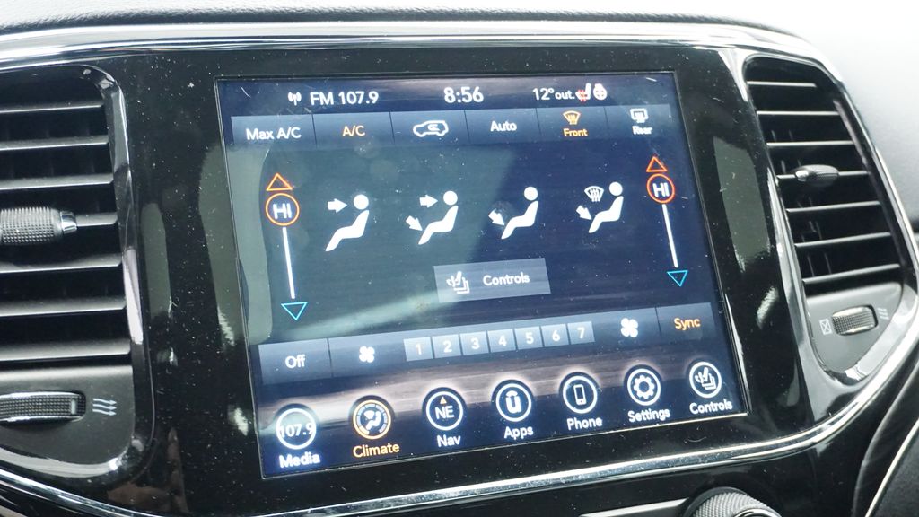 Thumbnail: 2021 Jeep Grand Cherokee - 41