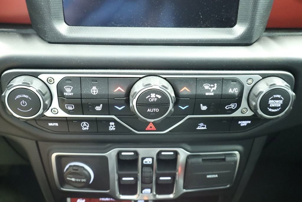 Thumbnail: 2023 Jeep Gladiator - 45