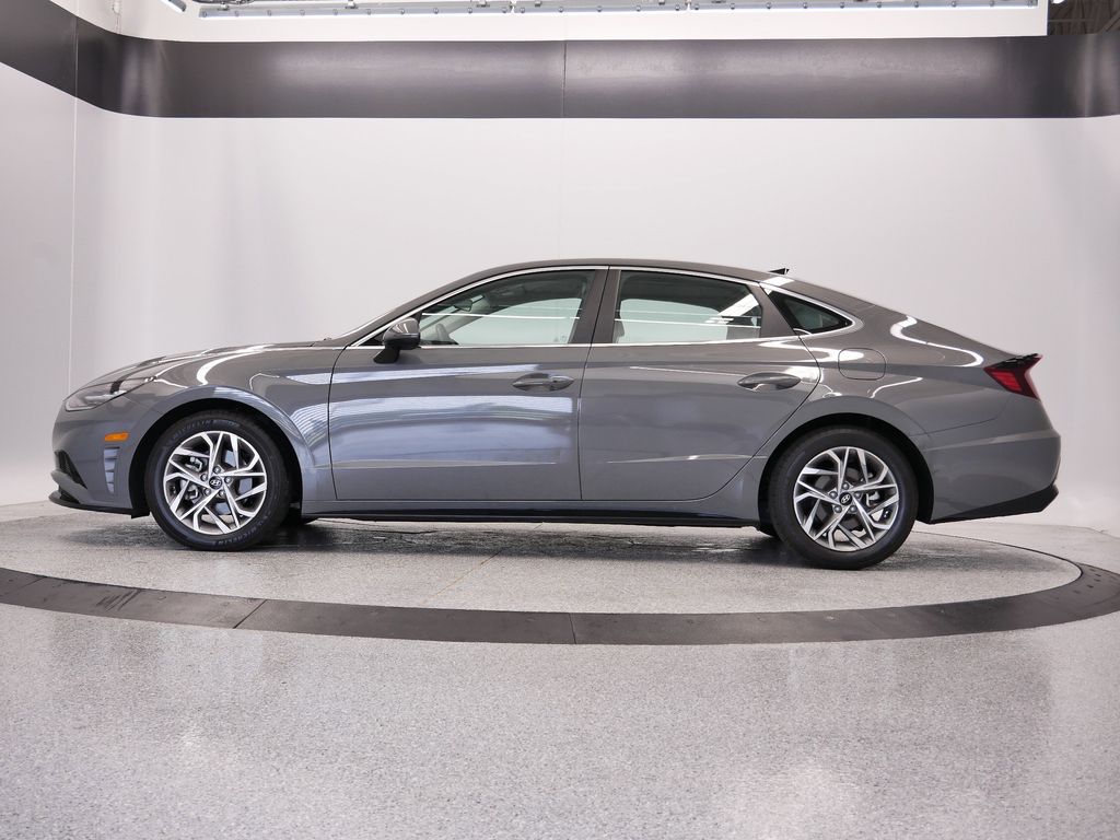 Thumbnail: 2023 Hyundai Sonata - 2