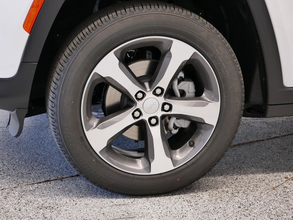 Thumbnail: 2025 Jeep Grand Cherokee - 14