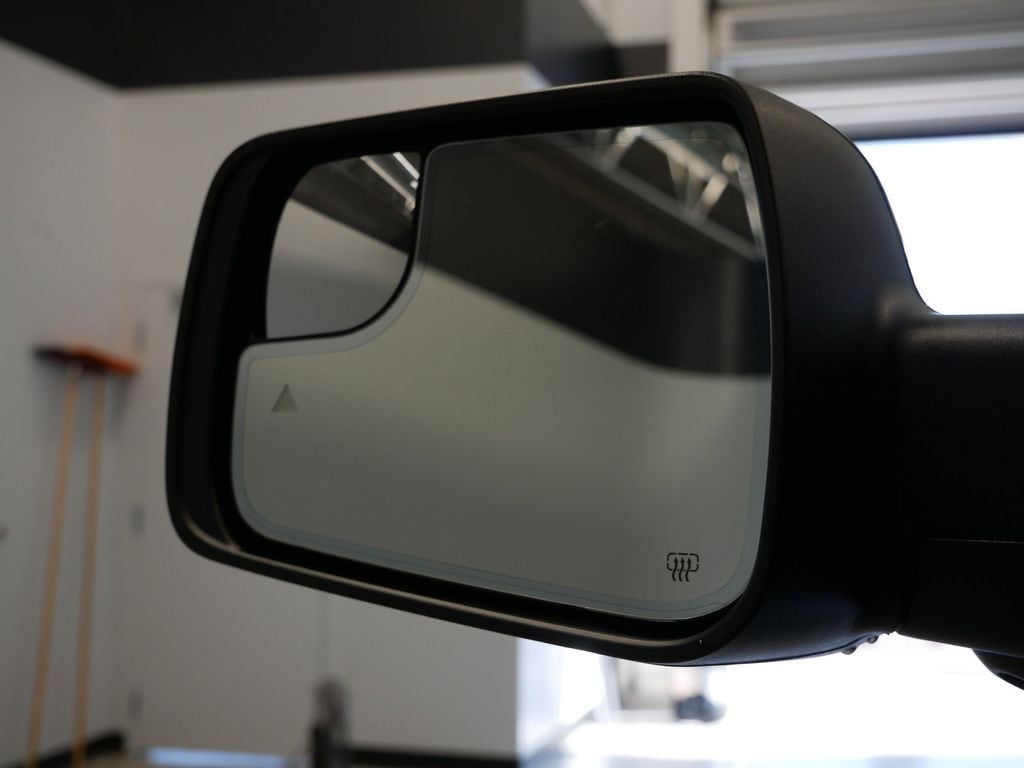 Thumbnail: 2026 RAM 1500 - 4