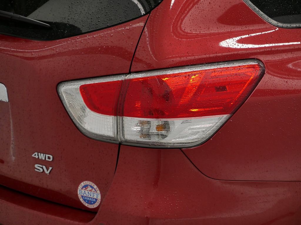 Thumbnail: 2015 Nissan Pathfinder - 18