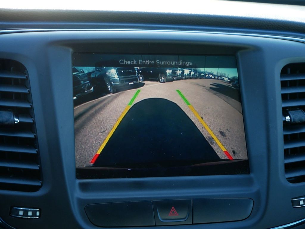 2015 Chrysler 200 S 40