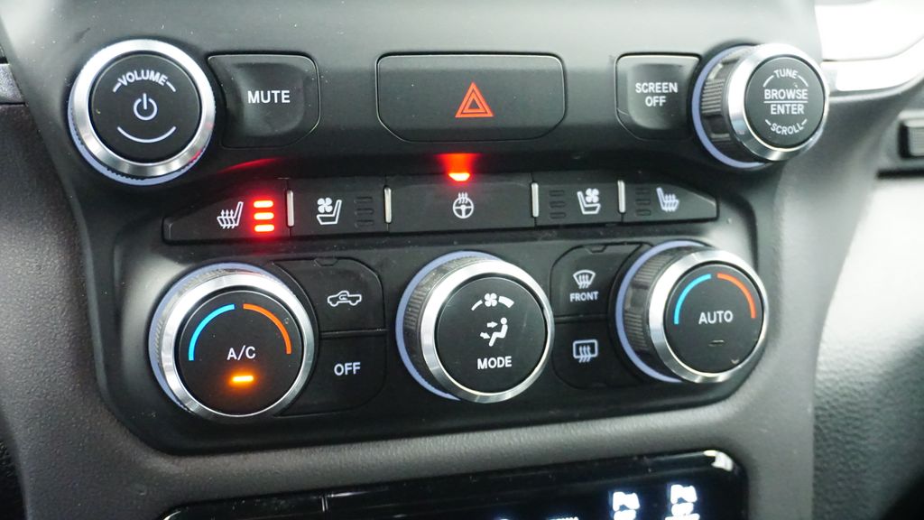 Thumbnail: 2021 RAM 1500 - 33