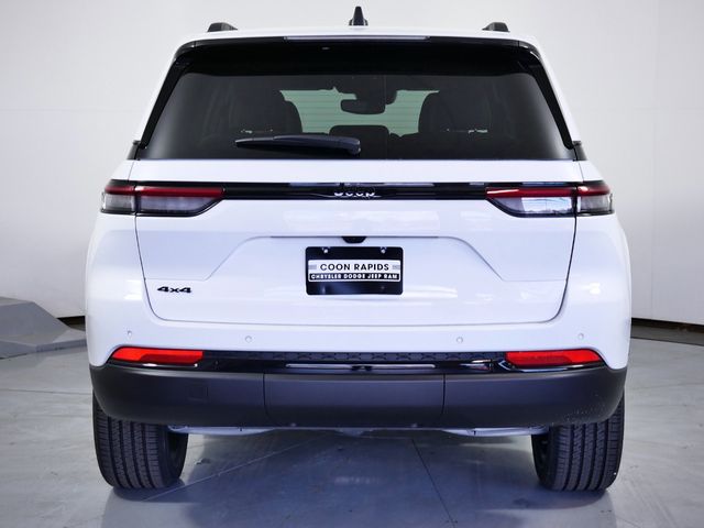 Thumbnail: 2024 Jeep Grand Cherokee - 11