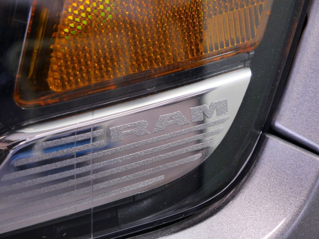 Thumbnail: 2025 RAM 1500 - 21