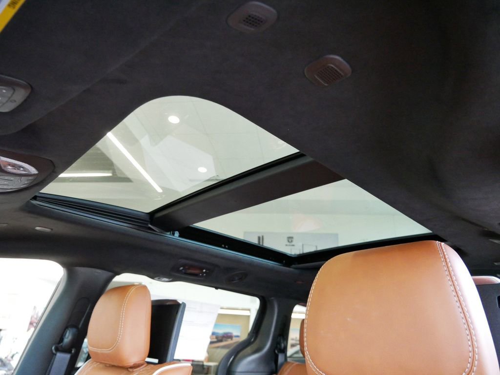 Thumbnail: 2026 Chrysler Pacifica - 17