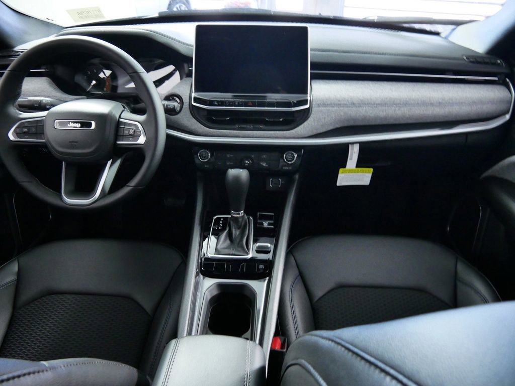 Thumbnail: 2024 Jeep Compass - 6